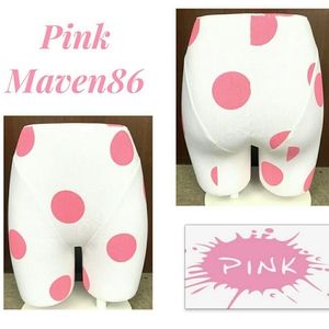 💕VS Pink Manniquin